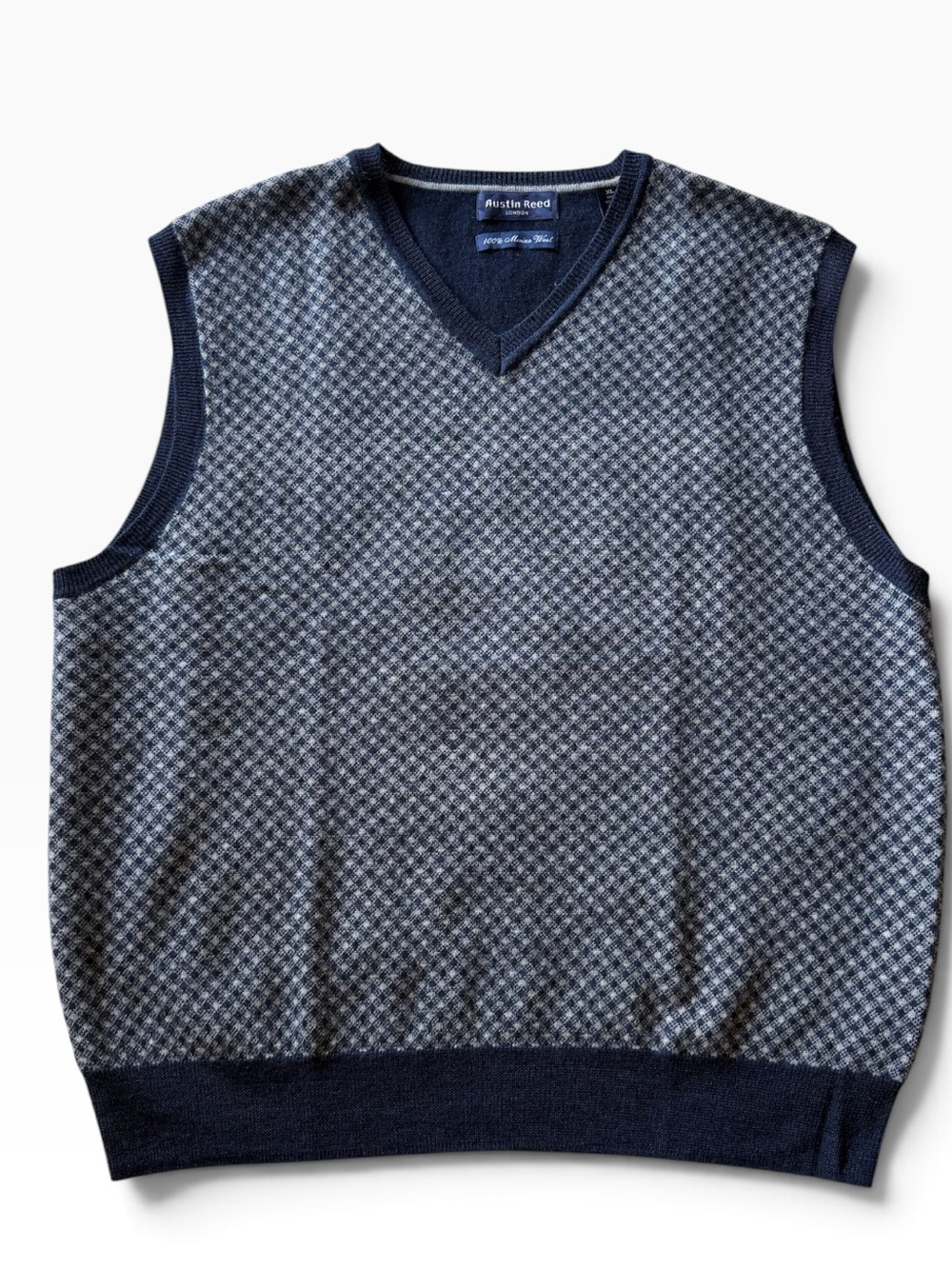 Vintage Austin Reed 100% Merino Wool V-Neck Sweater Vest - XL